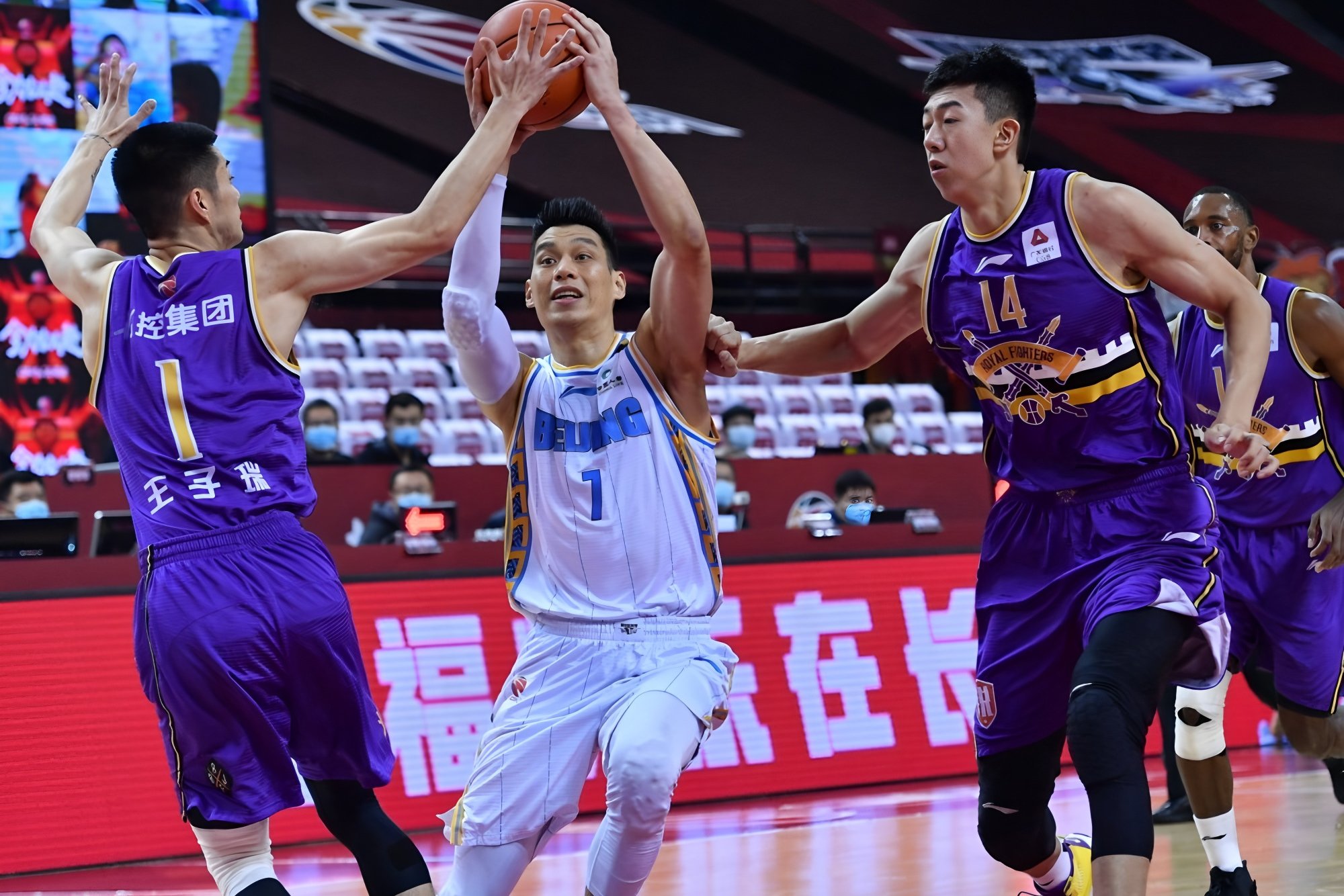 ymy体育网登录-包含浙江稠州门线救险备战意大利杯关键时刻深圳男篮备战中超，现场解说直呼：曼城今夜伤情更新的词条